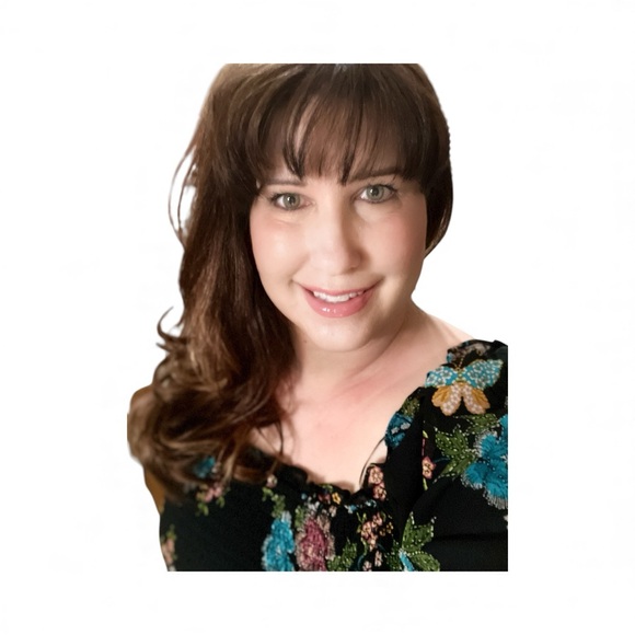 Meet your Posher, Traci - Picture 1 of 1